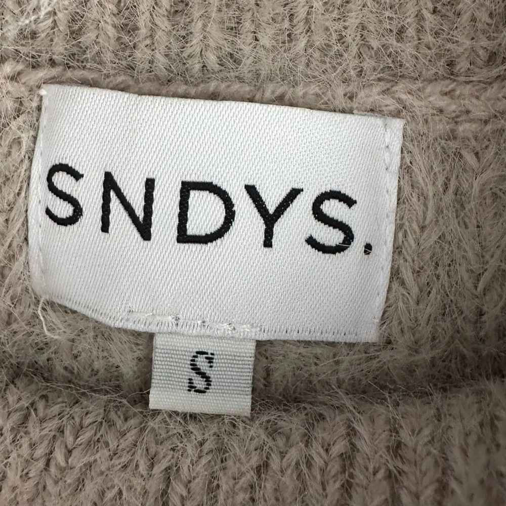 SNDYS Cozi Knit Sweater in Mushroom - Size S - Oversized and So Cozy!! - NWOT - Picture 4 of 6
